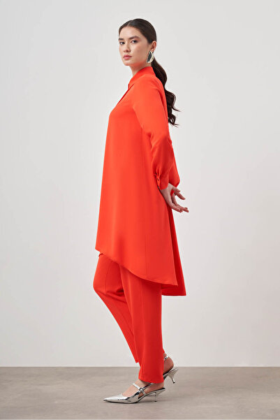 Mizalle Arkası Uzun Nar Çiçeği Tunik