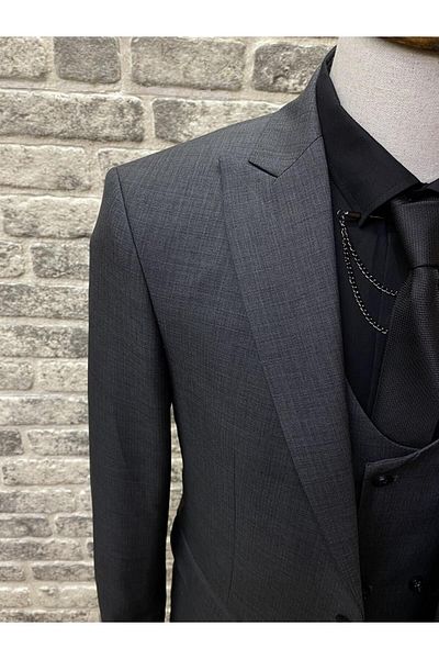 MONTO BENE Slim Fit Suit with Gray Vest
