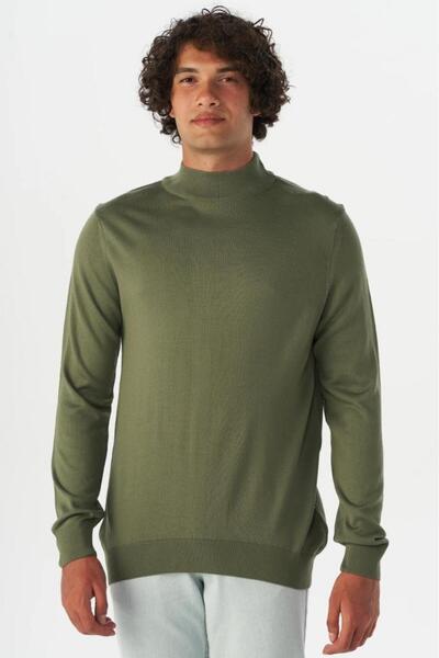 hipatu Tricotaj Süvari Half Turtleneck Regular Fit Simplu
