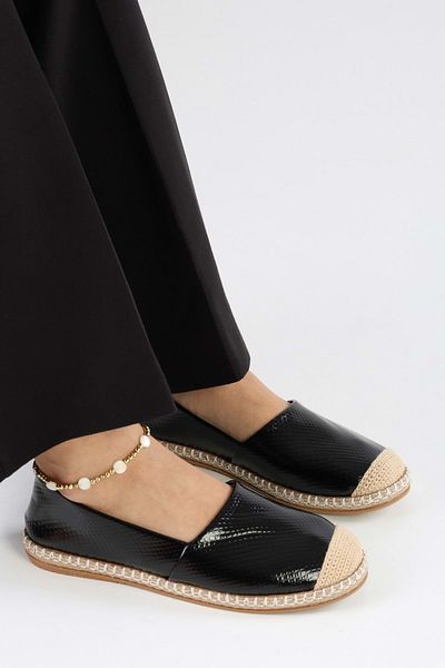 Shoeberry Melany Schwarze, glänzende, lässige Espadrilles für Damen
