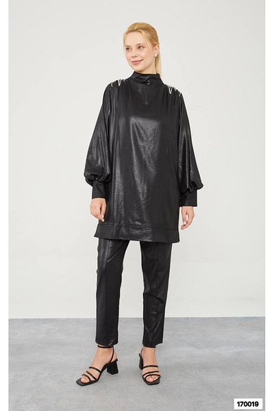 Levidor Double Shiny Fabric Set with Shoulder Accessories - Black