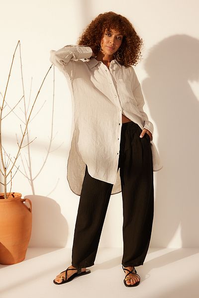 Trendyol Collection Graues Oversize-Hemd aus 100 % Leinen TWOSS24GO00118
