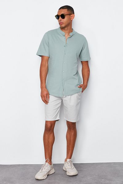 Trendyol Collection Mintgrünes, Slim Fit-Sommerhemd aus gestricktem Piqué – vorspringender Kragen, kurze Ärmel TMNSS22GO0025