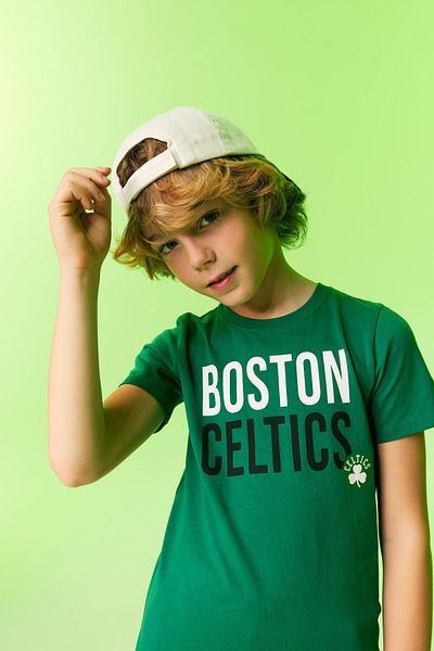 DeFacto Boy's Nba Boston Celtics Crew Neck Short Sleeve T-Shirt Z8479a623sm