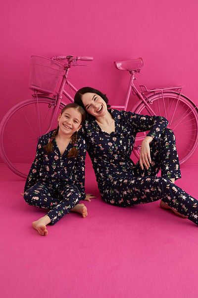 STRAWBERRY COTTON BUTTONED PAJAMA SET