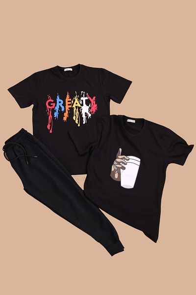 Çiggo Kids Set of 2 Printed T-shirts and 1 Pocket Jogger Plain Sweatpants