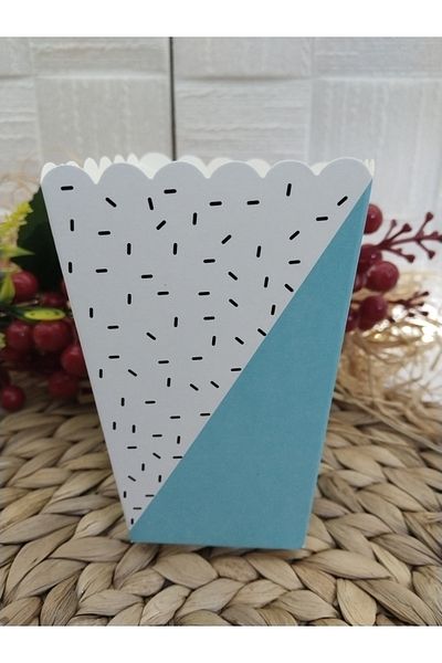 Deniz Party Store Blue triangle patterned Cardboard Popcorn Corn Chips Box 8 Pieces