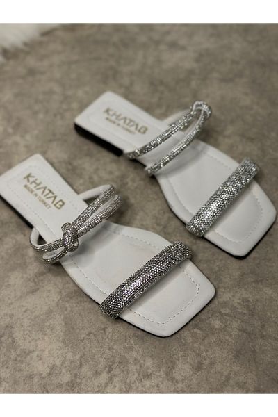 İmerShoes Καθημερινές γυναικείες λευκές παντόφλες μονό λουράκι με πέτρα με χαμηλό τακούνι άνετη σόλα ελαφριά 09