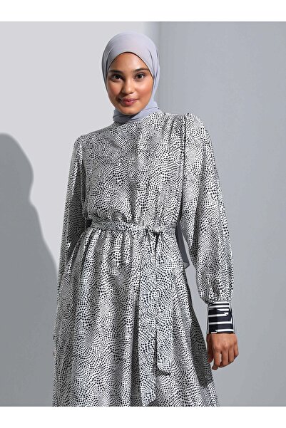 Refka Belted Balloon Sleeve Satin Hijab Dress - Black and White Patterned - Refka