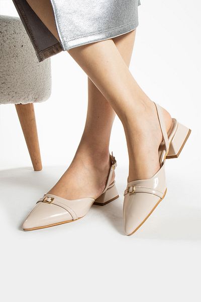 İnan Ayakkabı Women's Leather Patent Leather Buckle Detailed Heeled Shoes (3 CM)