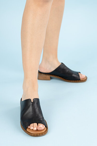 Getcho Naru Kadın Siyah Ahşap Topuklu Terlik – Terleme Yapmaz Hakiki Deri Yazlık Terlik