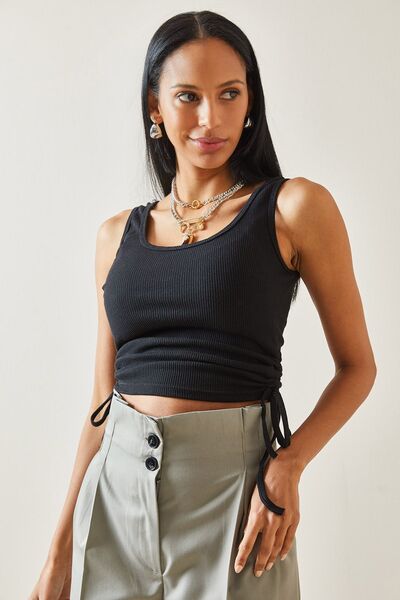 XHAN Siyah Yanı Büzgülü Bluz 5YXK2-48284-02