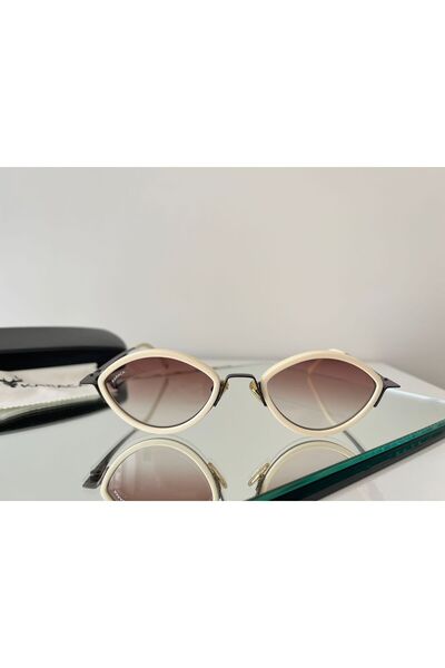 Karaca güneş gözlüğü