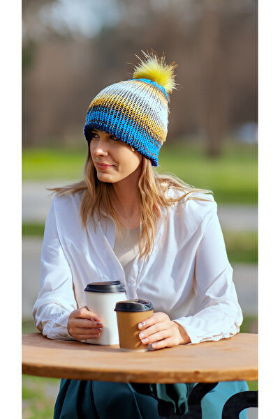 drt tasarım قبعة بونبون ذات طبقة مزدوجة مخططة باللونين الأصفر والأزرق