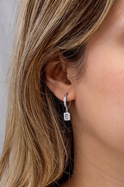 Nereze 925 Ayar Gümüş Rodyumlu 10 Mm Halka Sallantılı Baget Taşlı Küpe