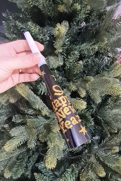 PEKSHOP Πρωτοχρονιάτικες σφυρίχτρες Gold Luxury Happy New Year Written Gold Glitter Long Loud Vuvuzela Σετ 6 τεμαχίων