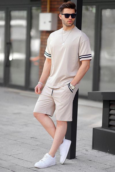 Madmext Beiges Shorts-Set mit Rundhalsausschnitt für Herren 5951