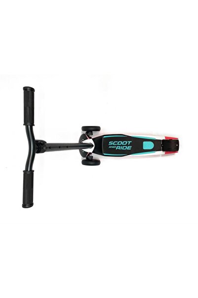 SCOOT AND RIDE Highwaykick 5 Coral Lamborghini