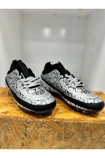 Lion Lion 1071 Black-Silver Cleats Shoes