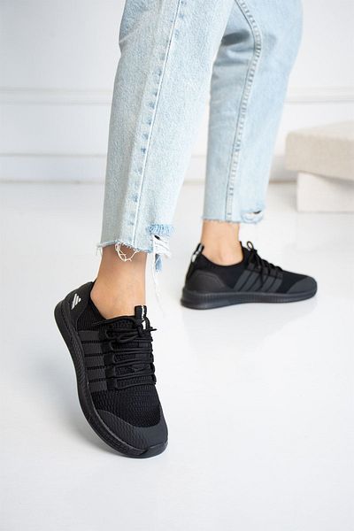 İnan Ayakkabı Unisex Insports Black Daily Light Sole (3cm Sole)