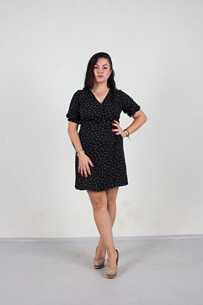 Truva XXL Φόρεμα κιμόνα μεγάλου μεγέθους με κορδόνι που δένει πουά μαύρο Elb579