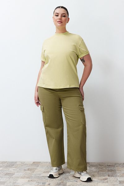 Trendyol Curve Ölgrün-Grau, 2er-Pack Basic-Strick-T-Shirts aus 100 % Baumwolle mit Stehkragen TBSSS24BF00027