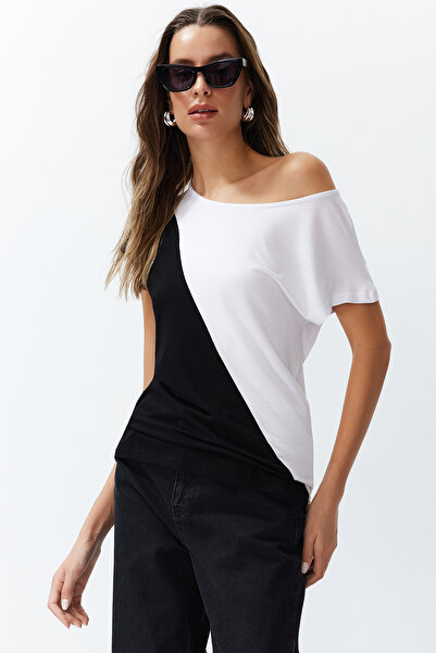 Trendyol Collection Fekete-többszínű színes blokkolt, laza/kényelmes csónaknyakú kötött póló TWOSS24TS00202