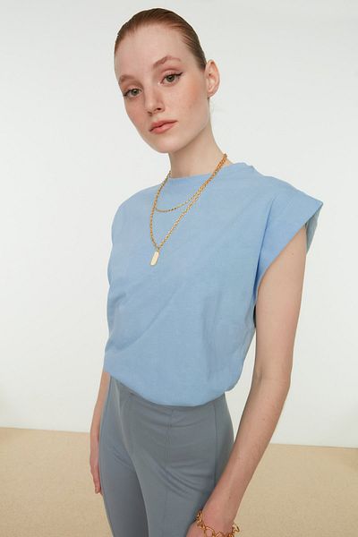 Trendyol Collection Modré základní pletené tričko ze 100% bavlny bez rukávů TWOSS20TS0021