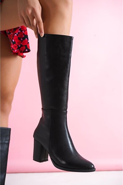 bescobel Γυναικείες μπότες Longa με φερμουάρ και λεπτομέρεια από πέτρα