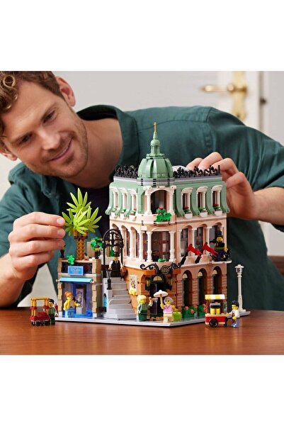 LEGO 10297 ICONS BOUTIQUE HOTEL