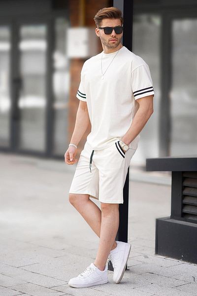 Madmext Ecrufarbenes Shorts-Set mit Rundhalsausschnitt für Herren 5951