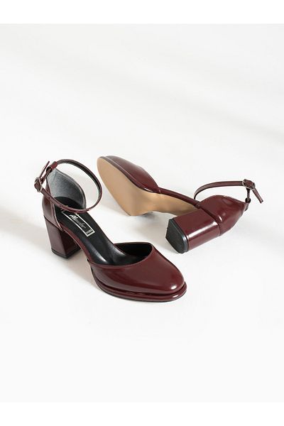 Alemdar Shoes حذاء نسائي بكعب من الجلد اللامع باللون العنابي من فرانك