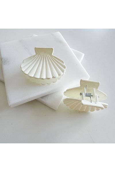 CHARMLUCKY Mini 2-Piece Seashell Buckle Set