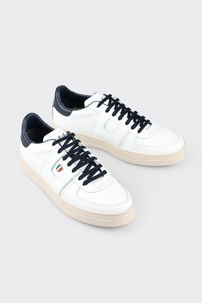 Elle Shoes أحذية رياضية جلدية بيضاء للرجال