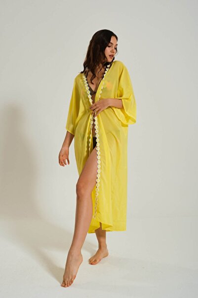 BEACHTALK Papatya Detaylı Sarı Saten Uzun Kimono
