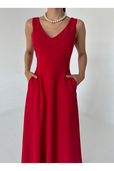 Laluvia Rotes Midikleid mit V-Ausschnitt und Taschendetail