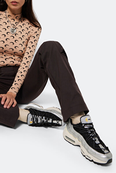 Nike Air Max 95 Metallic ( Dar Kalıp 1 Numara Büyük Alınız ) Kadın Spor Ayakkabı