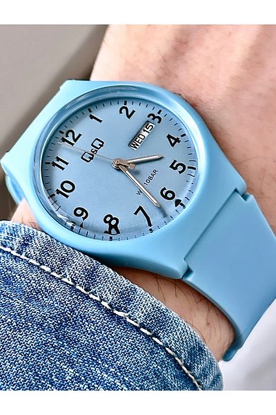 Q&Q Unisex Calendar Wristwatch 100 Meters Waterproof A212