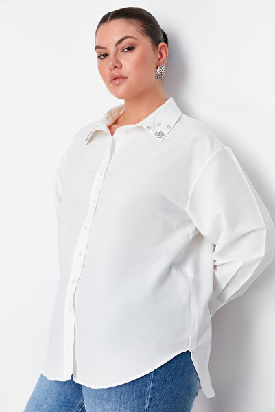 Trendyol Curve Ecru Collar Stone Detailed Woven Shirt TBBSS24AX00016