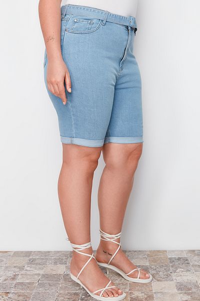 Trendyol Curve Svetlomodré elastické džínsové šortky s opaskom TBBSS24AP00017