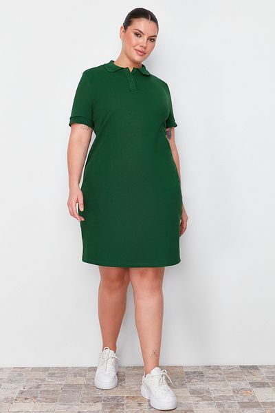 Trendyol Curve Grünes Mini-Strickkleid mit Polokragen - 100 % Baumwolle TBBSS24AH00164