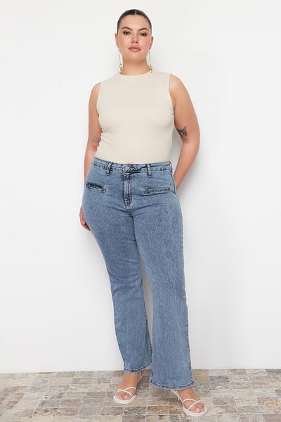 Trendyol Curve Μπλε τζιν Ισπανικό πόδι TBBAW24CJ00006