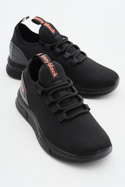 Tonny Black Unisex černé boty Tonny Black pohodlného střihu