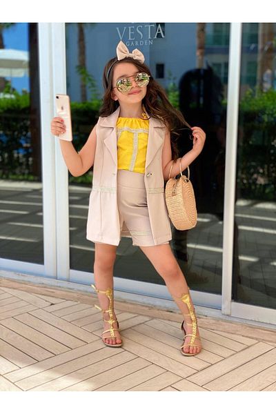 Karınca Girl's yellow color vest, blouse, shorts, buckle 4-piece set