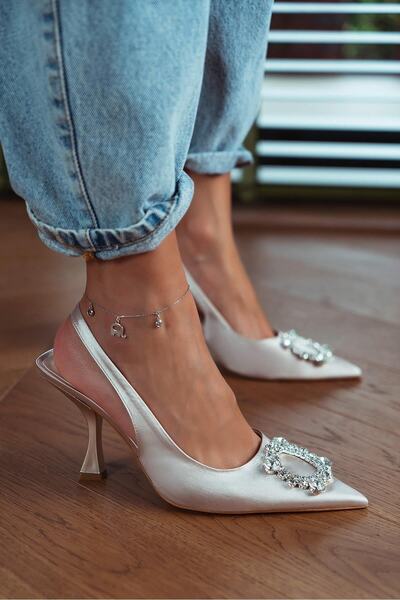 NİŞANTAŞI SHOES Dámské boty na podpatku Amara Beige Satin Stone Detailed