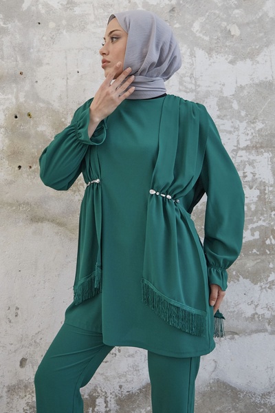 InStyle Tassel Detail Jewelled Crepe Set - Emerald Green