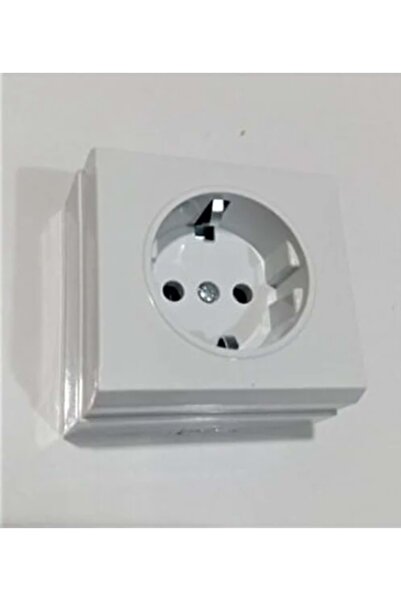 Genel Markalar Sıva Üstü Beyaz Topraklı Priz Zirvesan