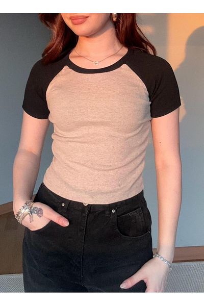 Touz Moda Ribbed Raglan Sleeve Crop Blouse