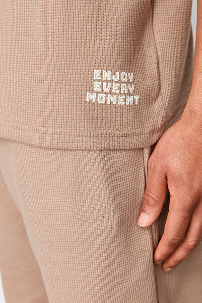 Trendyol Collection Mink Regular Fit Waffle Shorts Pizsama szett TMNSS23PT00032