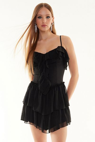Trendyol Collection Чорна сифонна коротка сукня AKesim з рюшами TPRSS24EL00048
